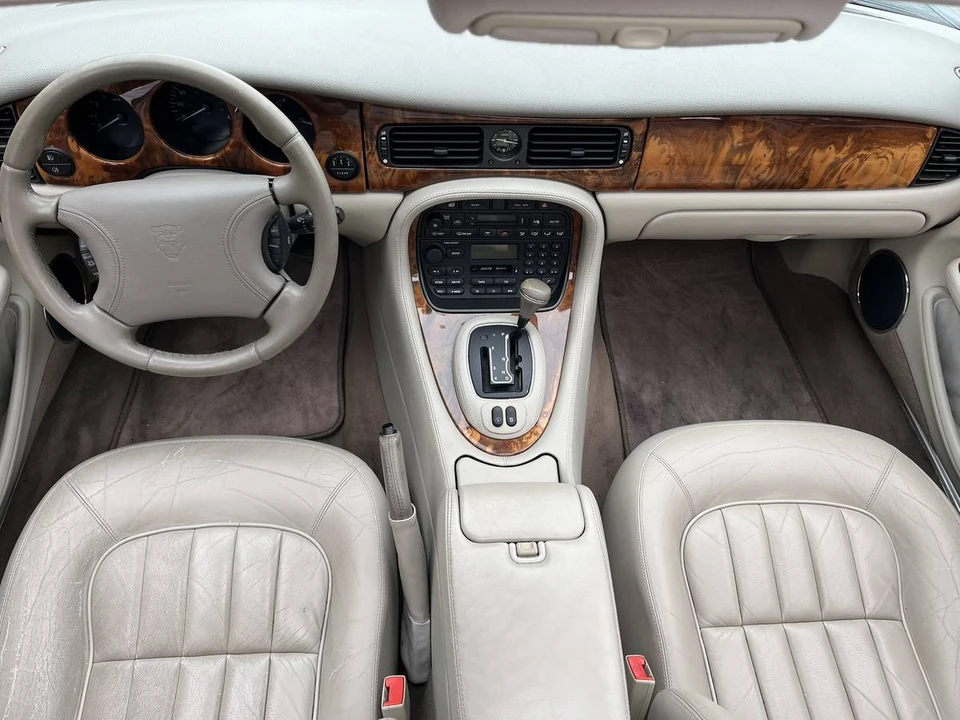 1999 Jaguar X308 XJ - Image 10 of 24