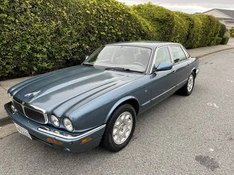1999 Jaguar XJ8