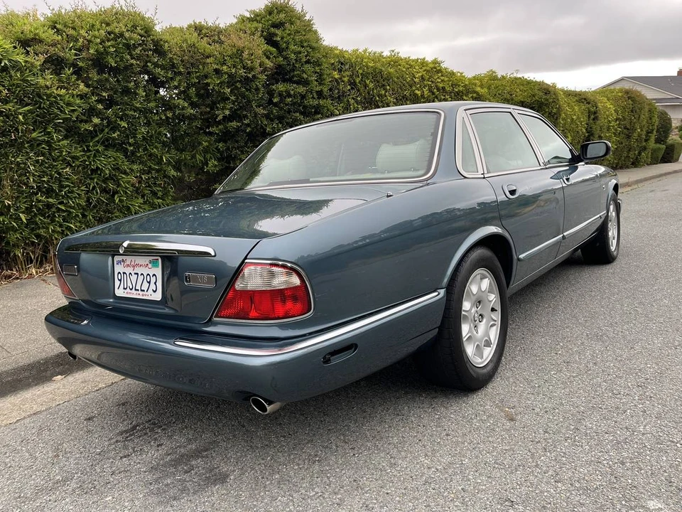 1999 Jaguar X308 XJ - Image 4 of 24