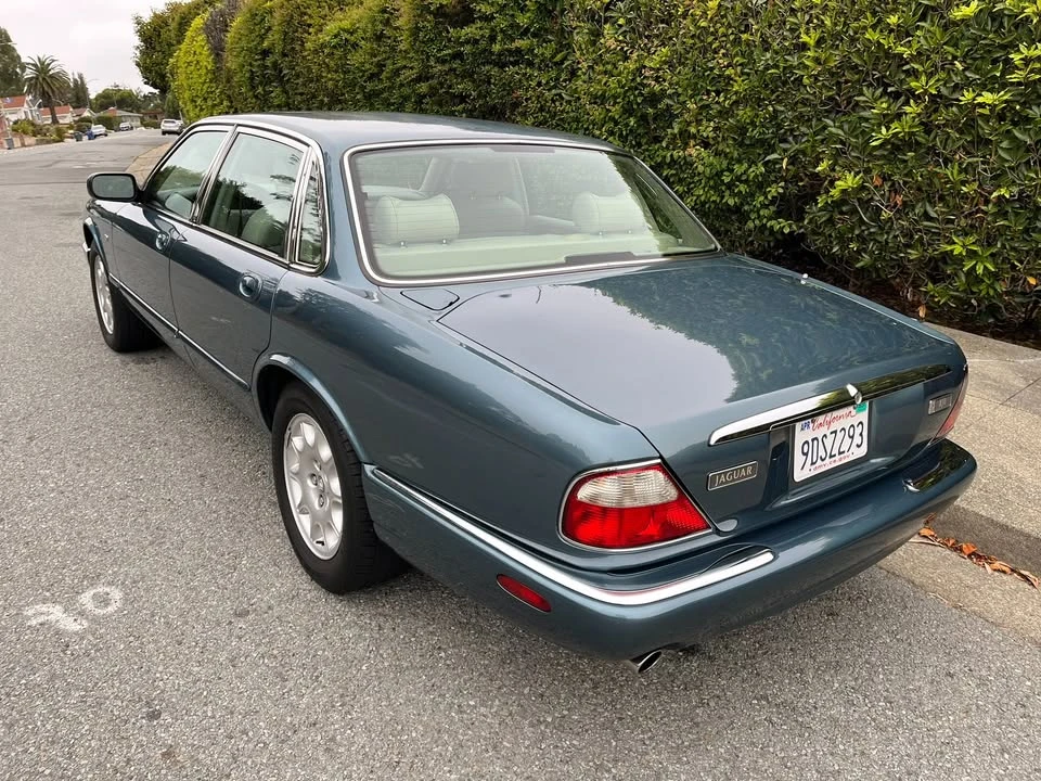 1999 Jaguar X308 XJ - Image 2 of 20