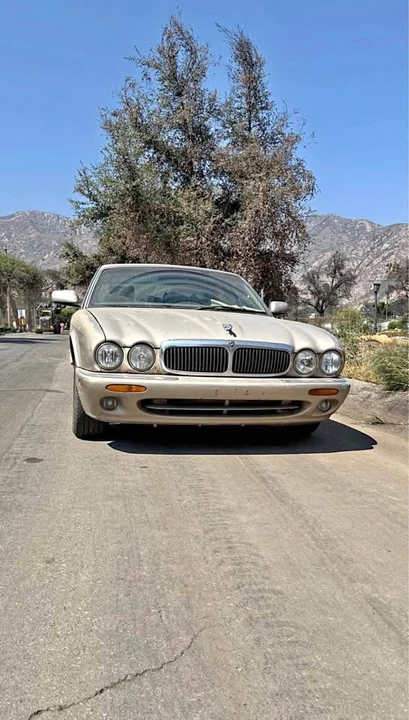 1999 Jaguar X308 XJ - Image 2 of 10