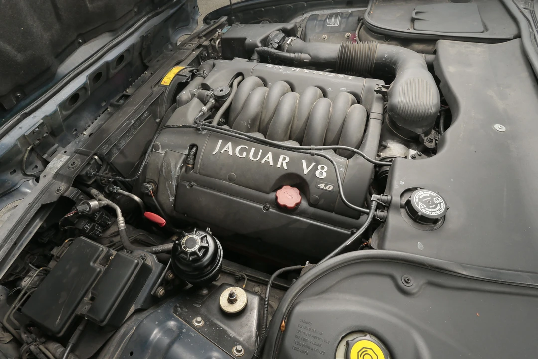 1999 Jaguar X308 XJ - Image 2 of 4