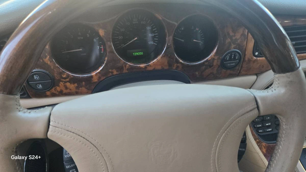 1999 Jaguar X308 XJ - Image 8 of 13