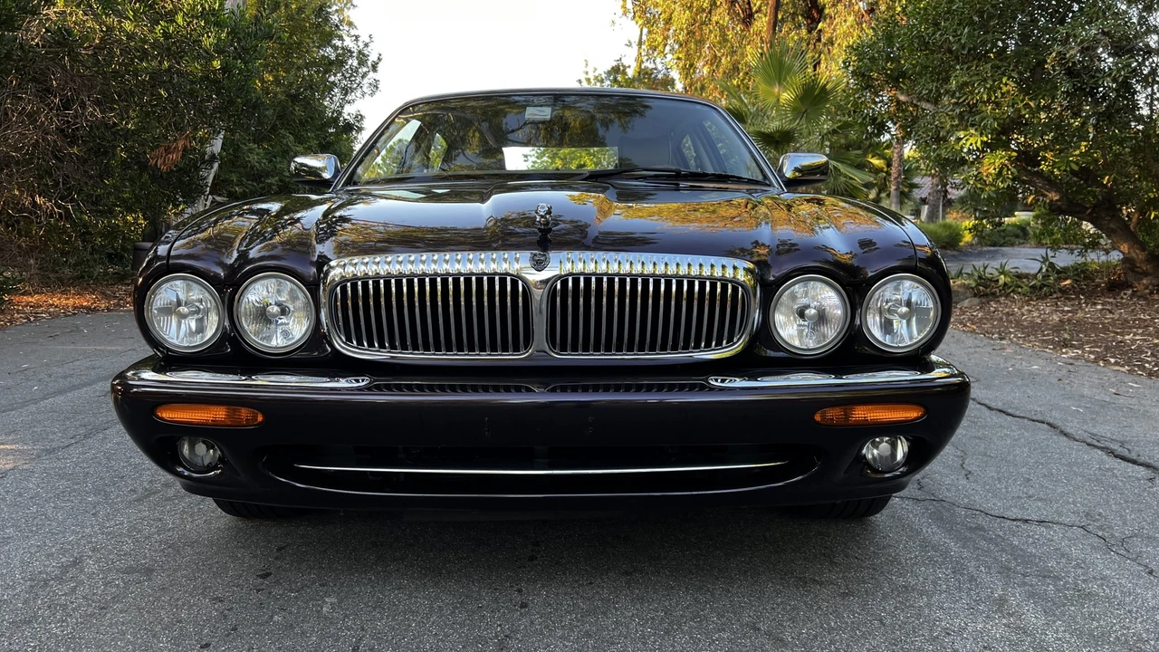 1999 Jaguar X308 XJ - Image 4 of 31
