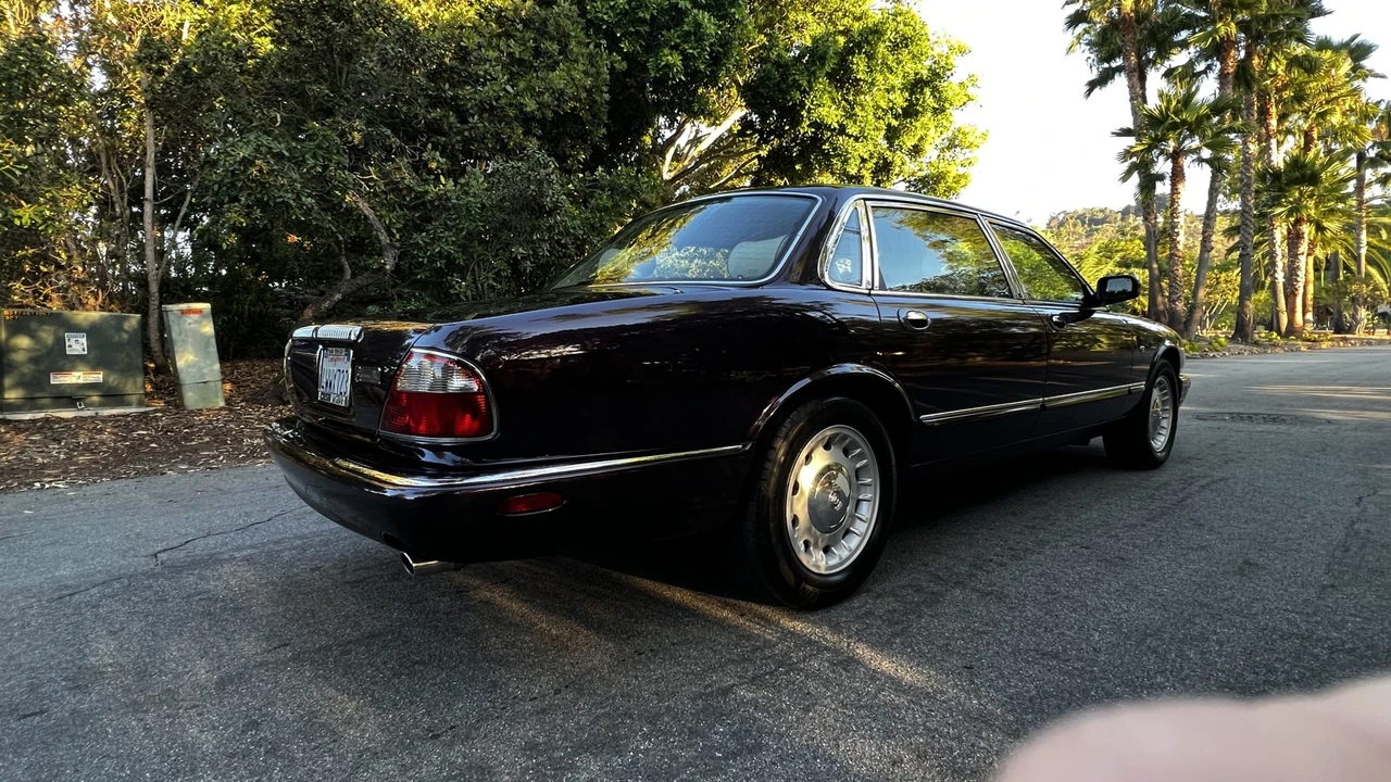 1999 Jaguar X308 XJ - Image 6 of 31