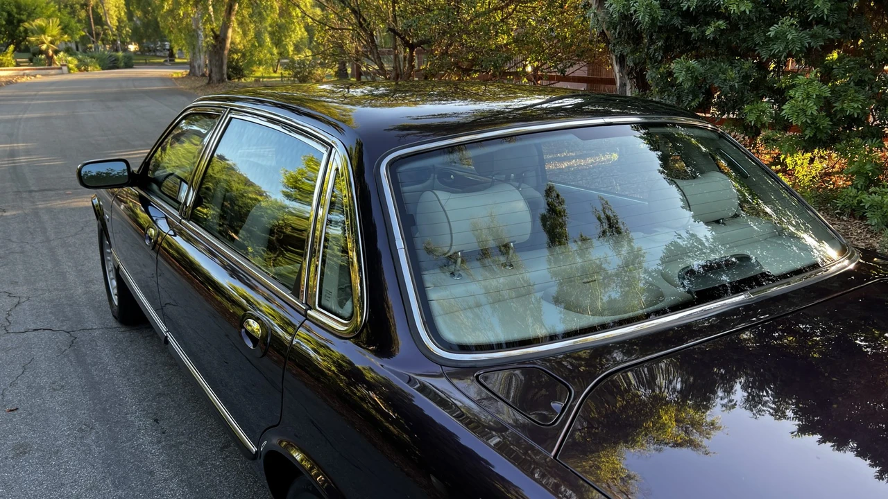 1999 Jaguar X308 XJ - Image 25 of 31