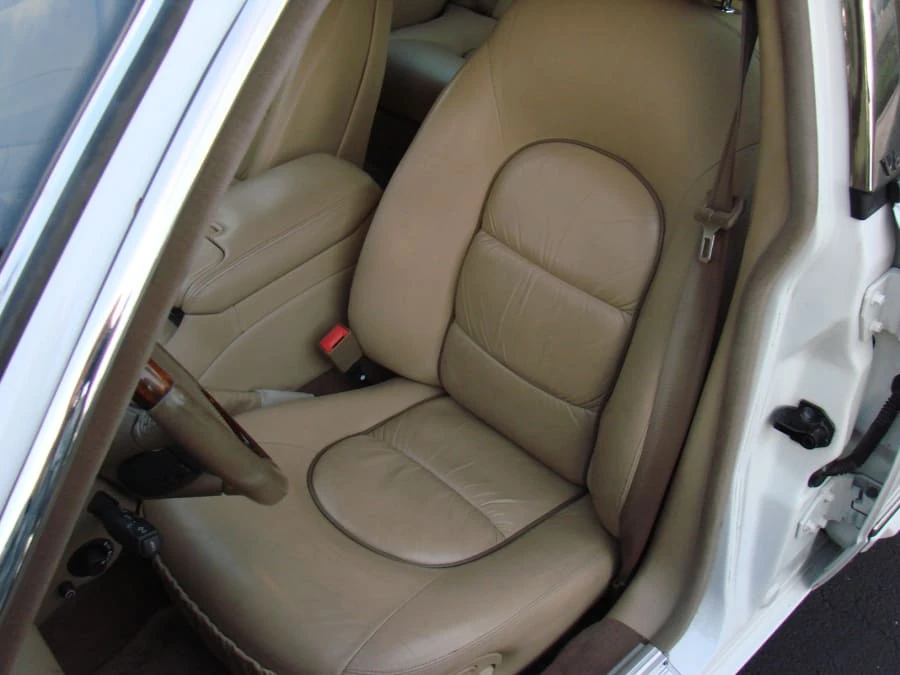 1999 Jaguar X308 XJ - Image 5 of 10