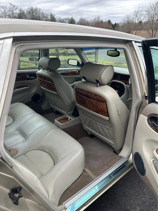 1999 Jaguar X308 XJ - Image 10 of 18