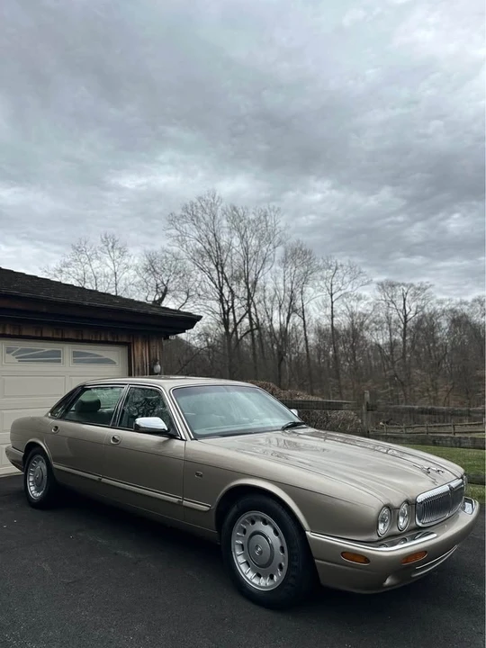 1999 Jaguar X308 XJ - Image 2 of 18