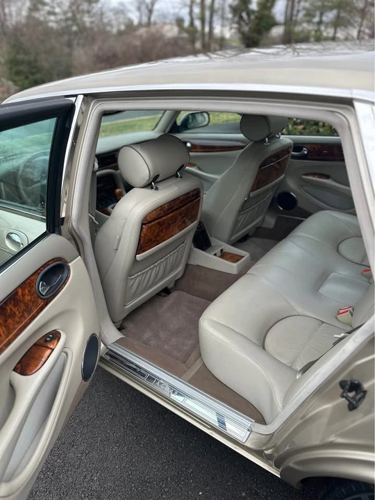 1999 Jaguar X308 XJ - Image 8 of 18