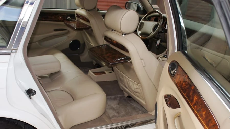 1999 Jaguar X308 XJ - Image 5 of 8
