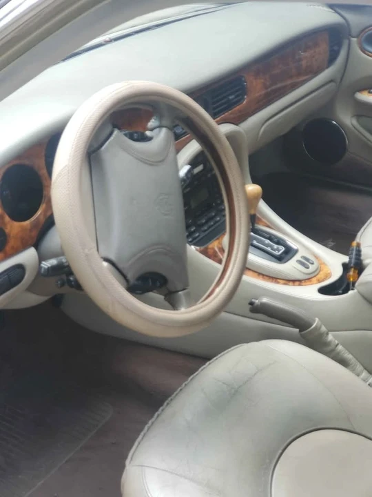 1999 Jaguar X308 XJ - Image 7 of 8