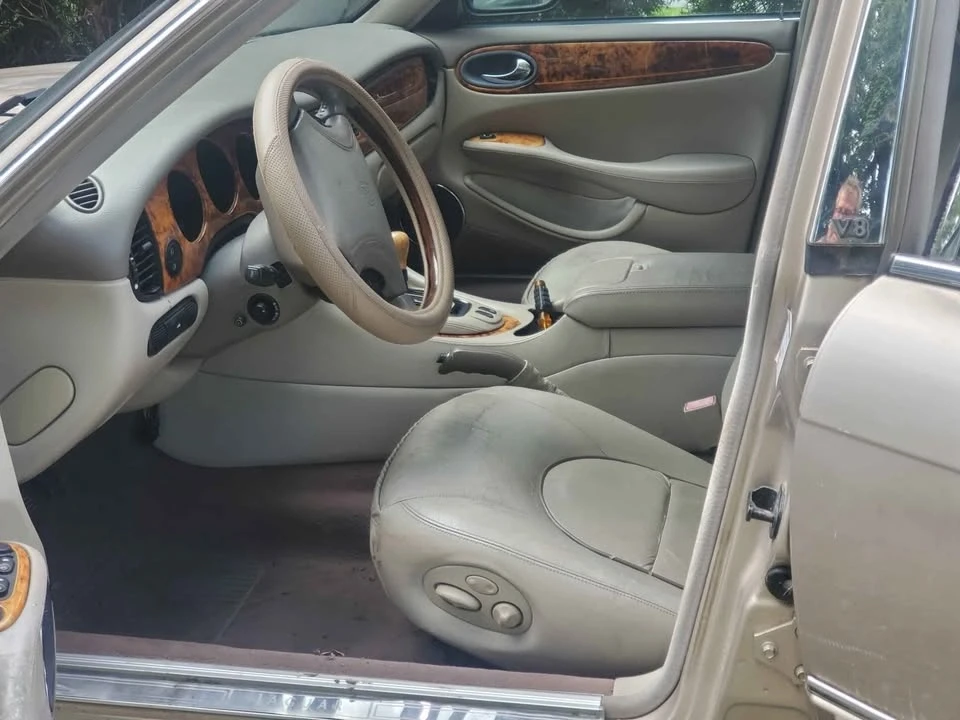 1999 Jaguar X308 XJ - Image 4 of 8