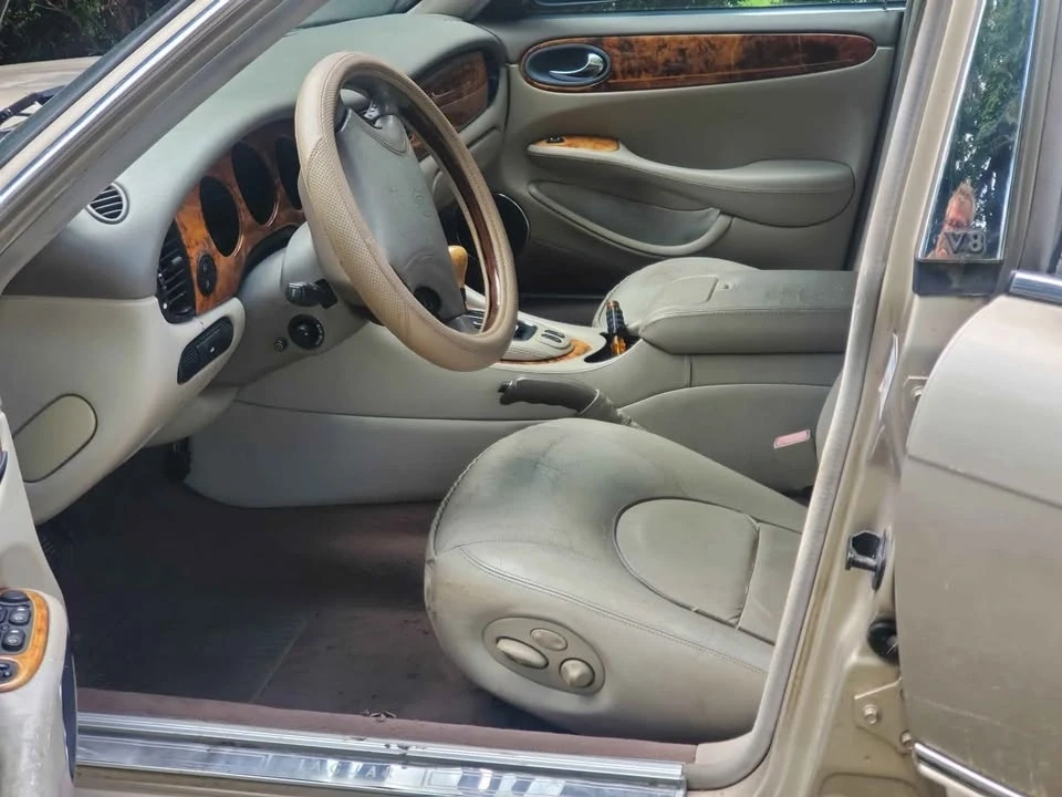 1999 Jaguar X308 XJ - Image 3 of 8