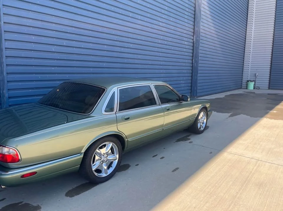 1999 Jaguar X308 XJ - Image 3 of 4