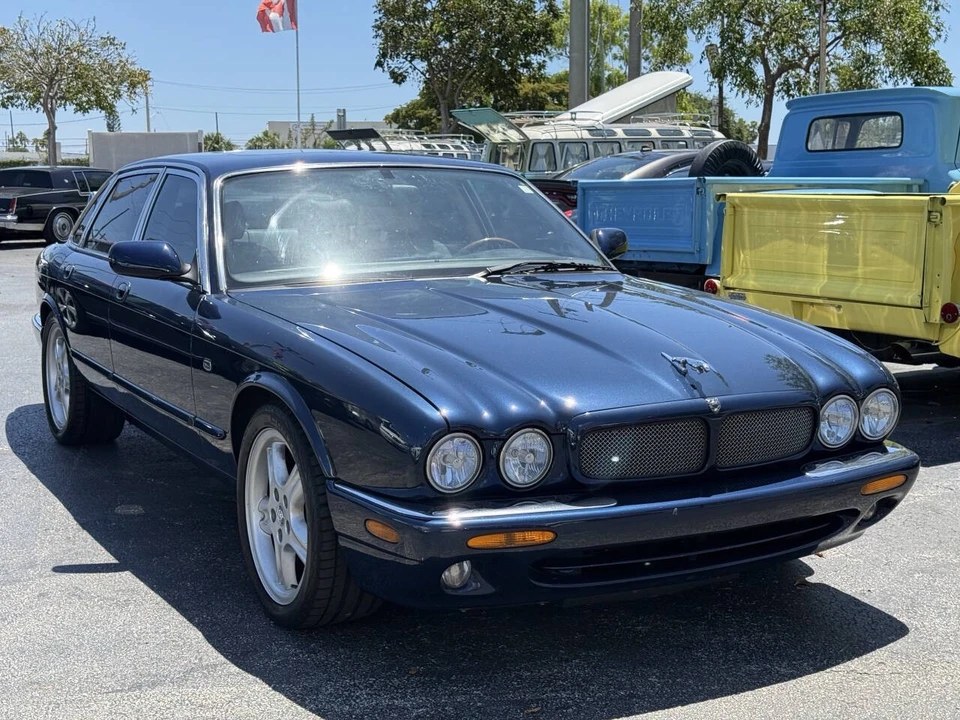 1999 Jaguar - Image 9 of 31
