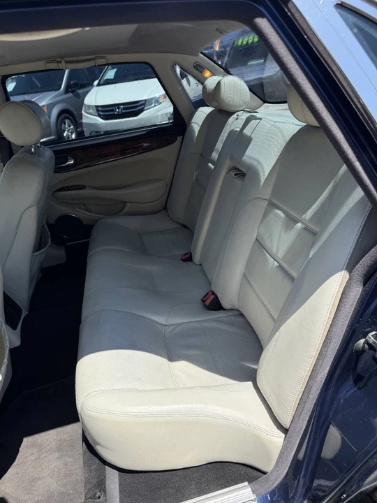 1999 Jaguar - Image 18 of 31