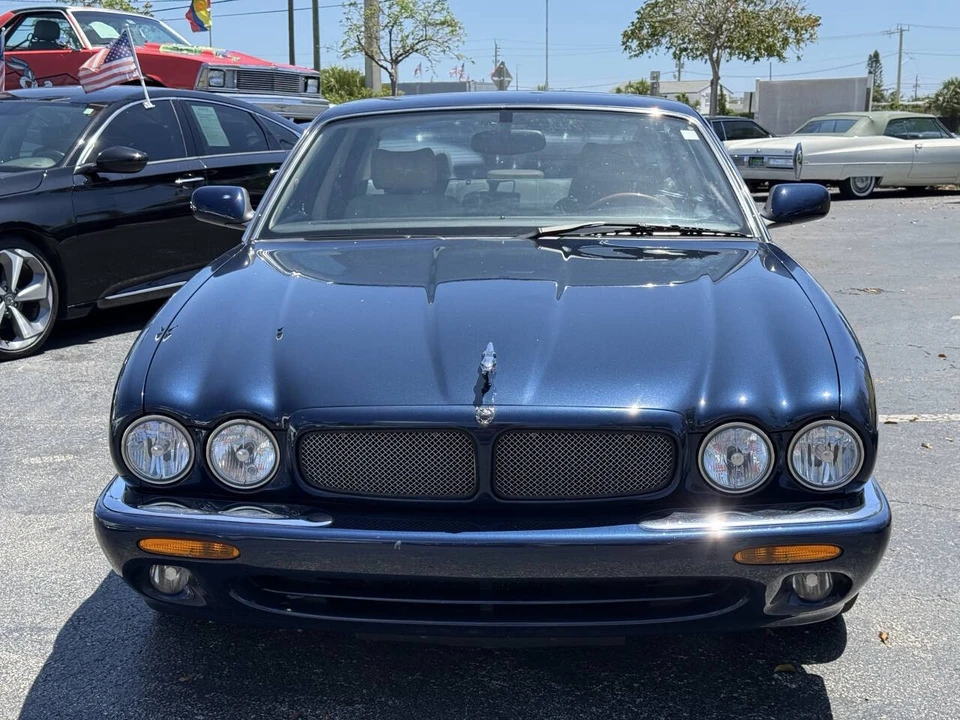 1999 Jaguar - Image 10 of 31