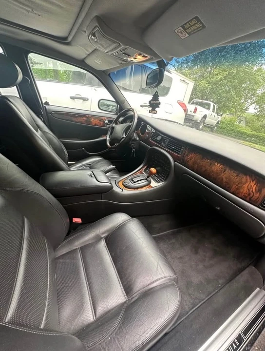 1999 Jaguar X308 XJR - Image 3 of 7