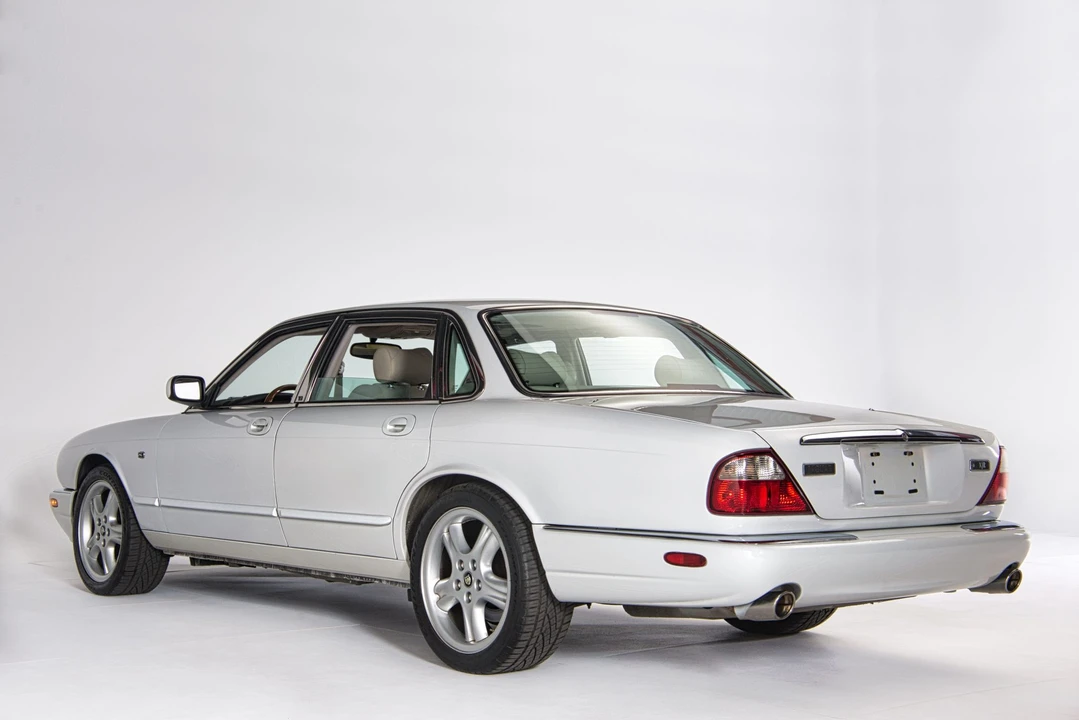 1999 Jaguar X308 XJR - Image 11 of 31