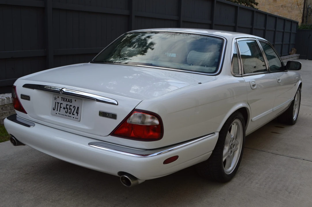 1999 Jaguar X308 XJR - Image 25 of 31