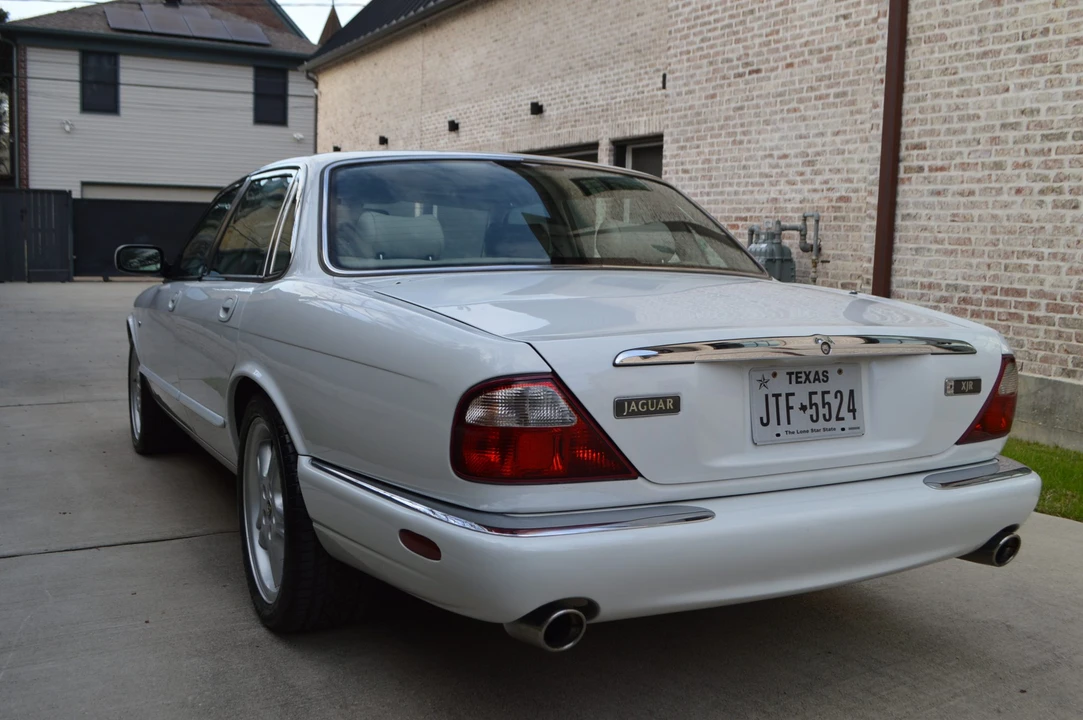 1999 Jaguar X308 XJR - Image 27 of 31