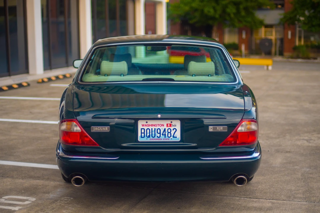 1999 Jaguar X308 XJR - Image 5 of 31