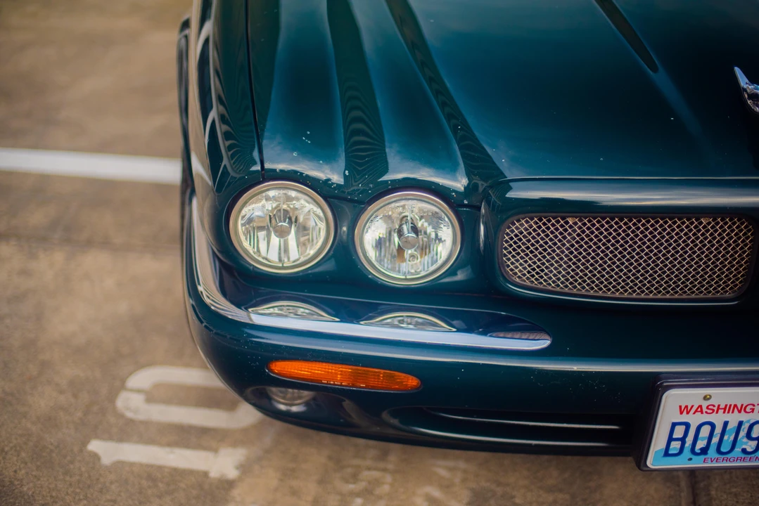 1999 Jaguar X308 XJR - Image 23 of 31