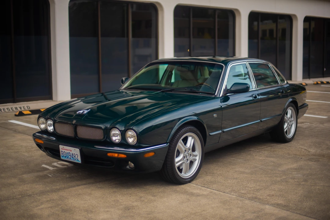 1999 Jaguar X308 XJR - Image 3 of 31