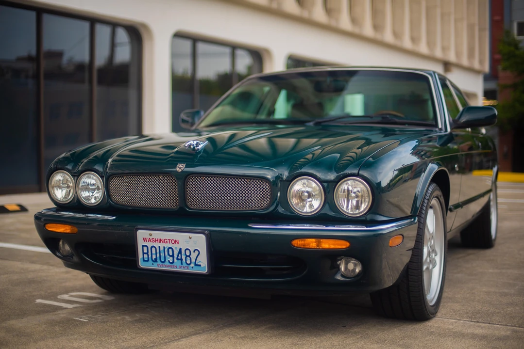 1999 Jaguar X308 XJR - Image 8 of 31