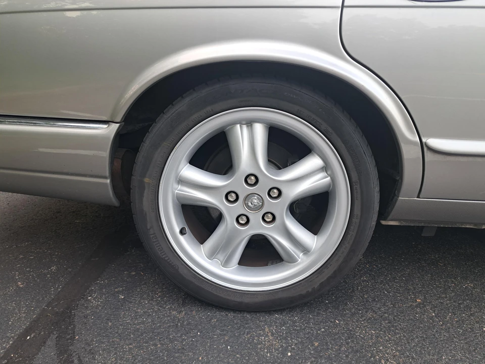 1999 Jaguar X308 XJR - Image 24 of 31