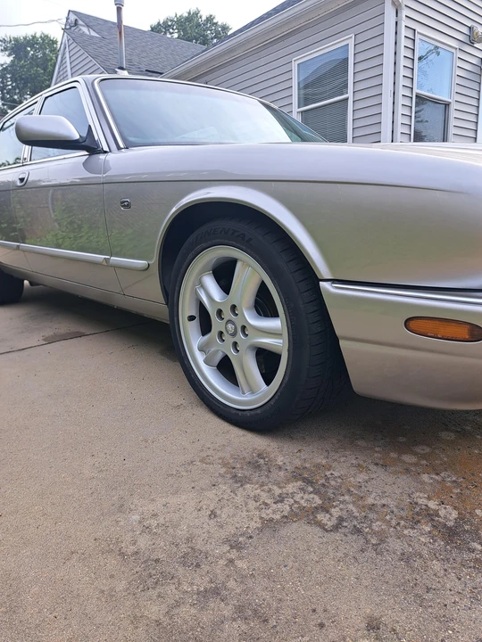 1999 Jaguar X308 XJR - Image 29 of 31