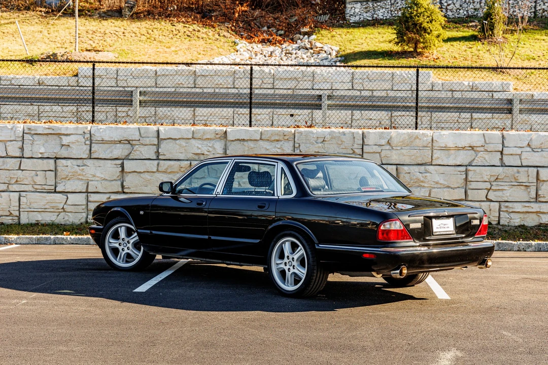 1999 Jaguar X308 XJR - Image 12 of 31