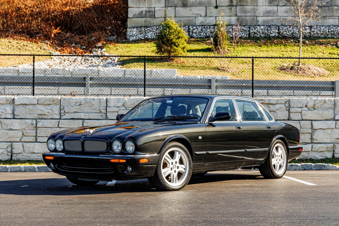 1999 Jaguar X308 XJR - Image 19 of 31