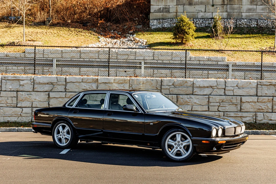 1999 Jaguar X308 XJR - Image 22 of 31
