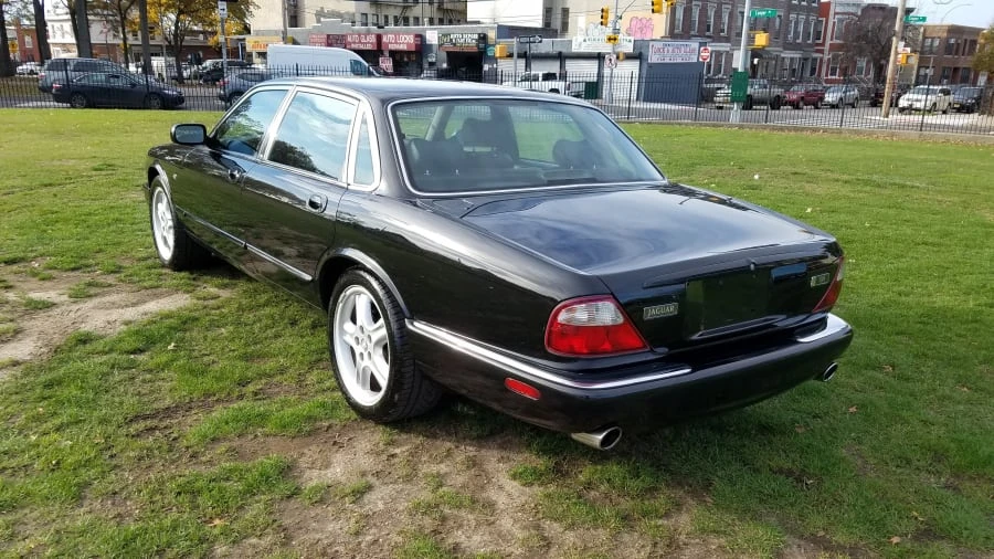 1999 Jaguar X308 XJR - Image 2 of 9