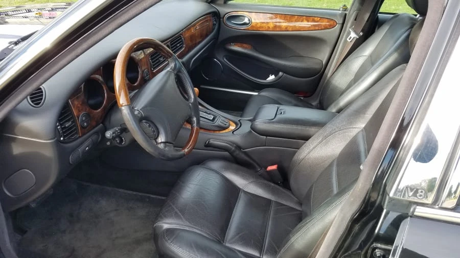 1999 Jaguar X308 XJR - Image 5 of 9