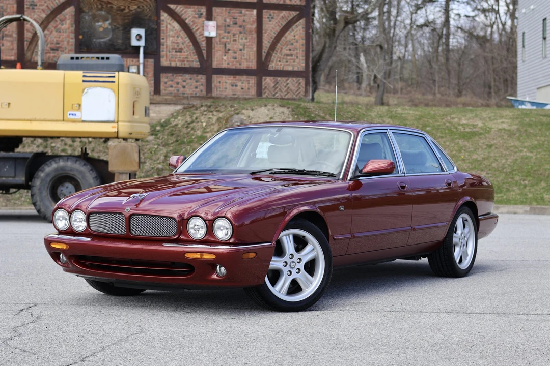 1999 Jaguar X308 XJR - Image 2 of 31