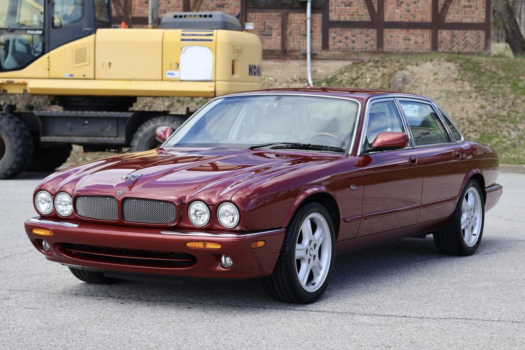 1999 Jaguar X308 XJR - Image 3 of 31