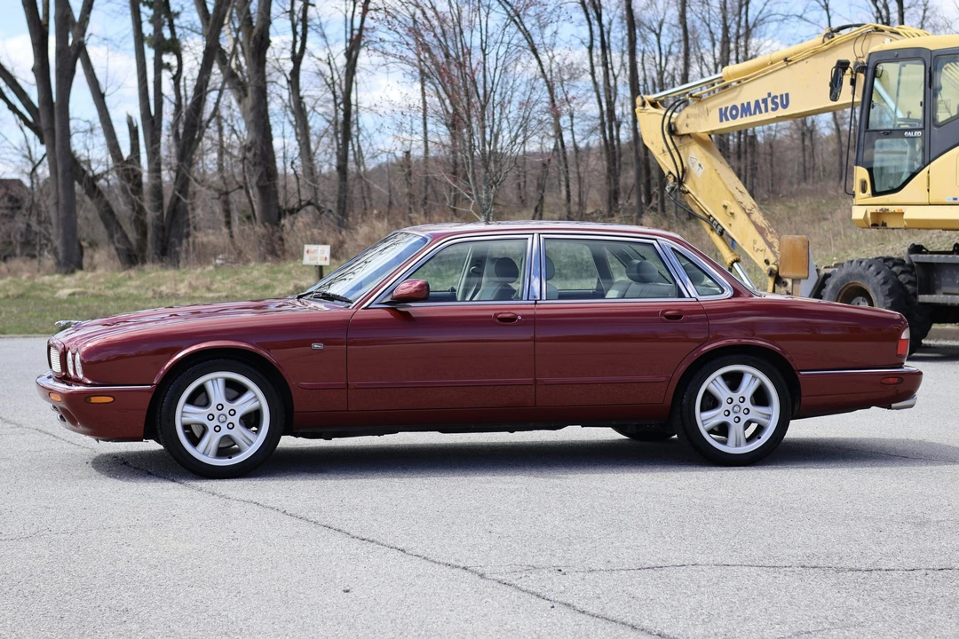 1999 Jaguar X308 XJR - Image 14 of 31