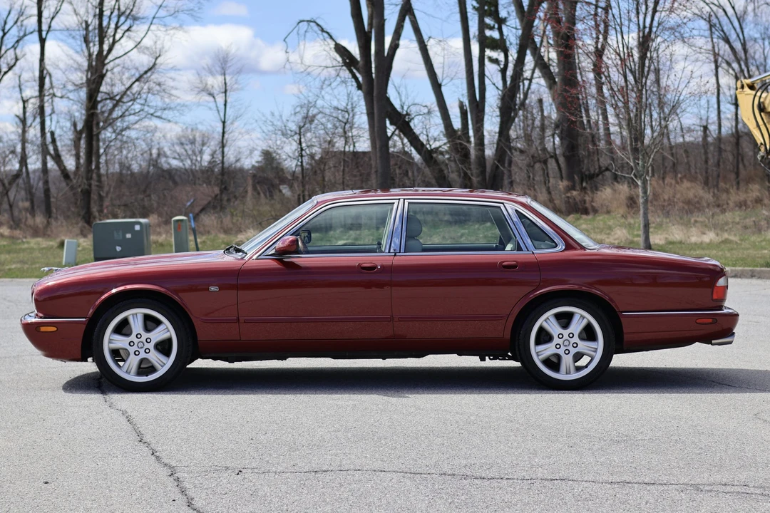 1999 Jaguar X308 XJR - Image 13 of 31