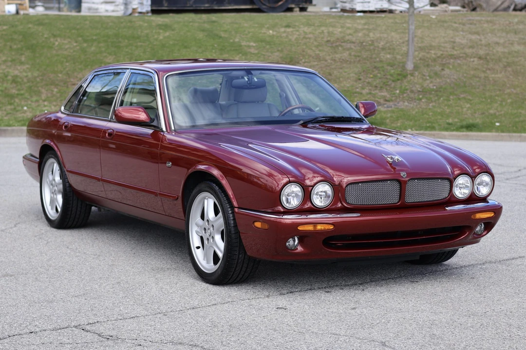1999 Jaguar X308 XJR - Image 5 of 31