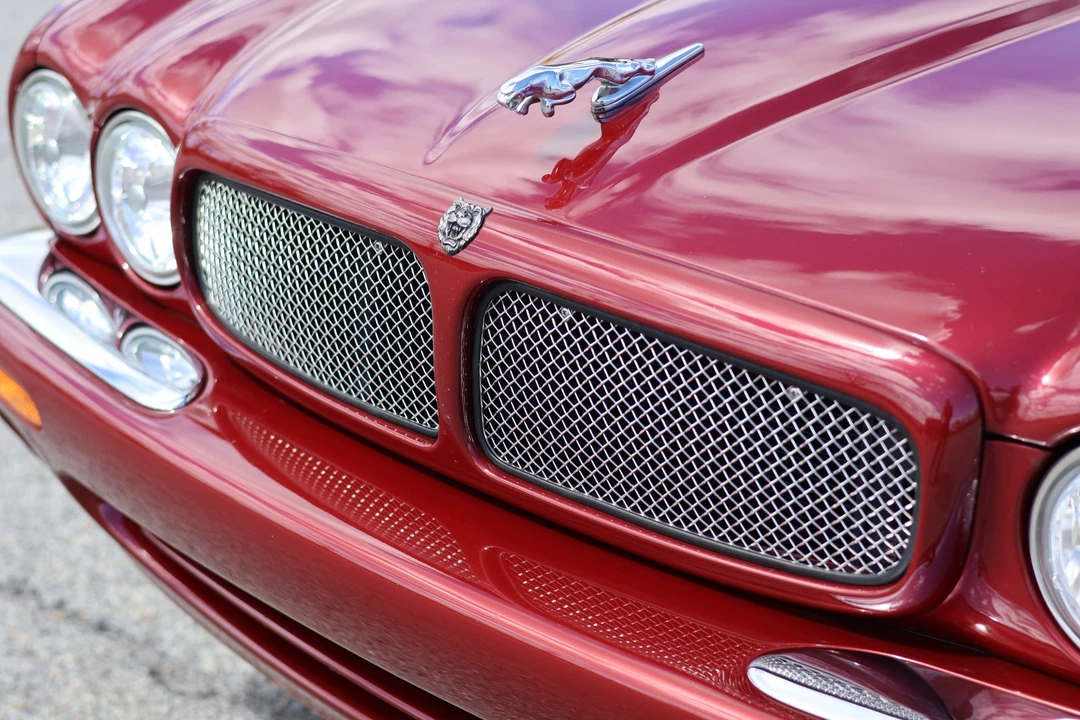 1999 Jaguar X308 XJR - Image 30 of 31