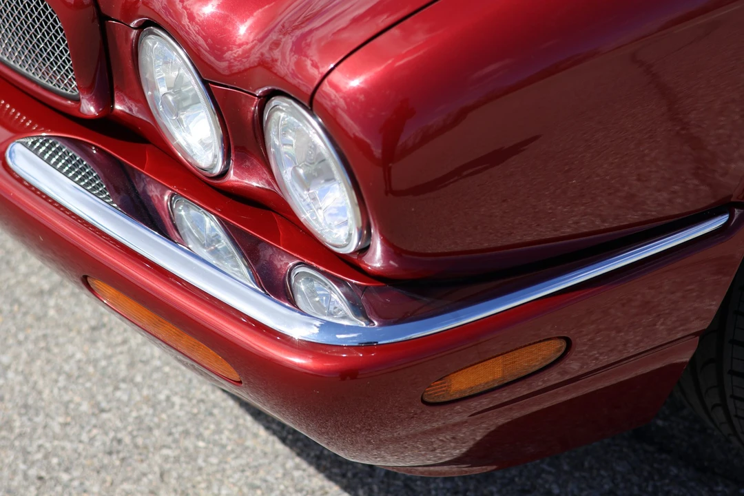 1999 Jaguar X308 XJR - Image 28 of 31