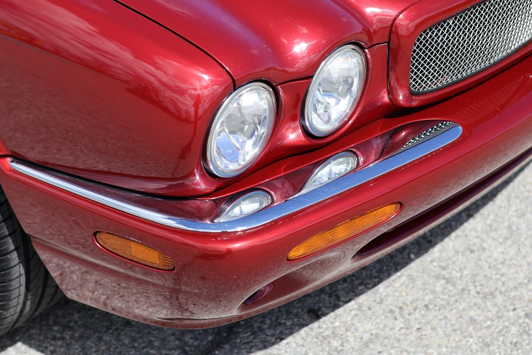 1999 Jaguar X308 XJR - Image 27 of 31