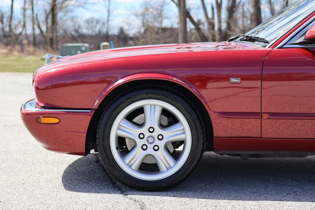 1999 Jaguar X308 XJR - Image 25 of 31