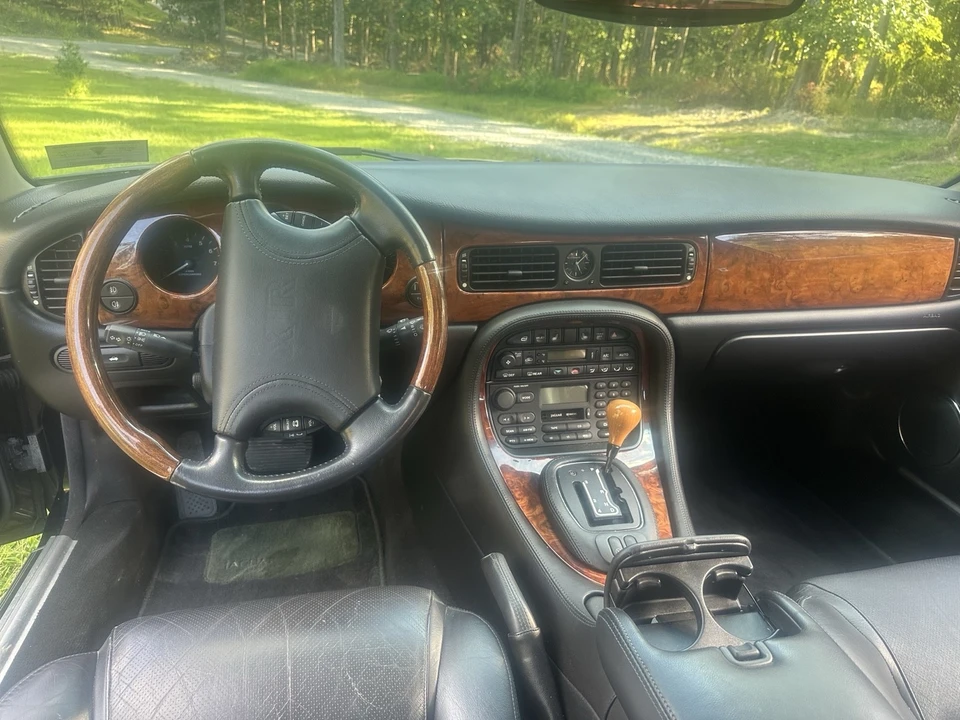 1999 Jaguar X308 XJR - Image 7 of 12