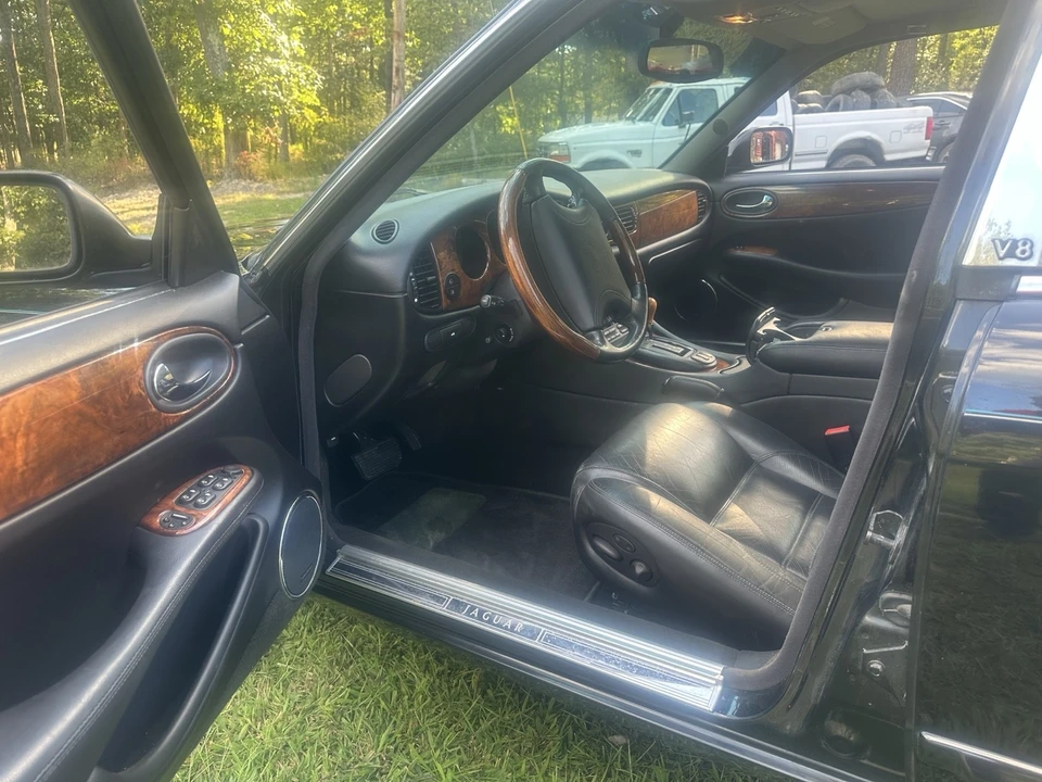 1999 Jaguar X308 XJR - Image 10 of 12