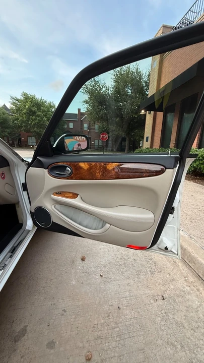 1999 Jaguar - Image 22 of 31