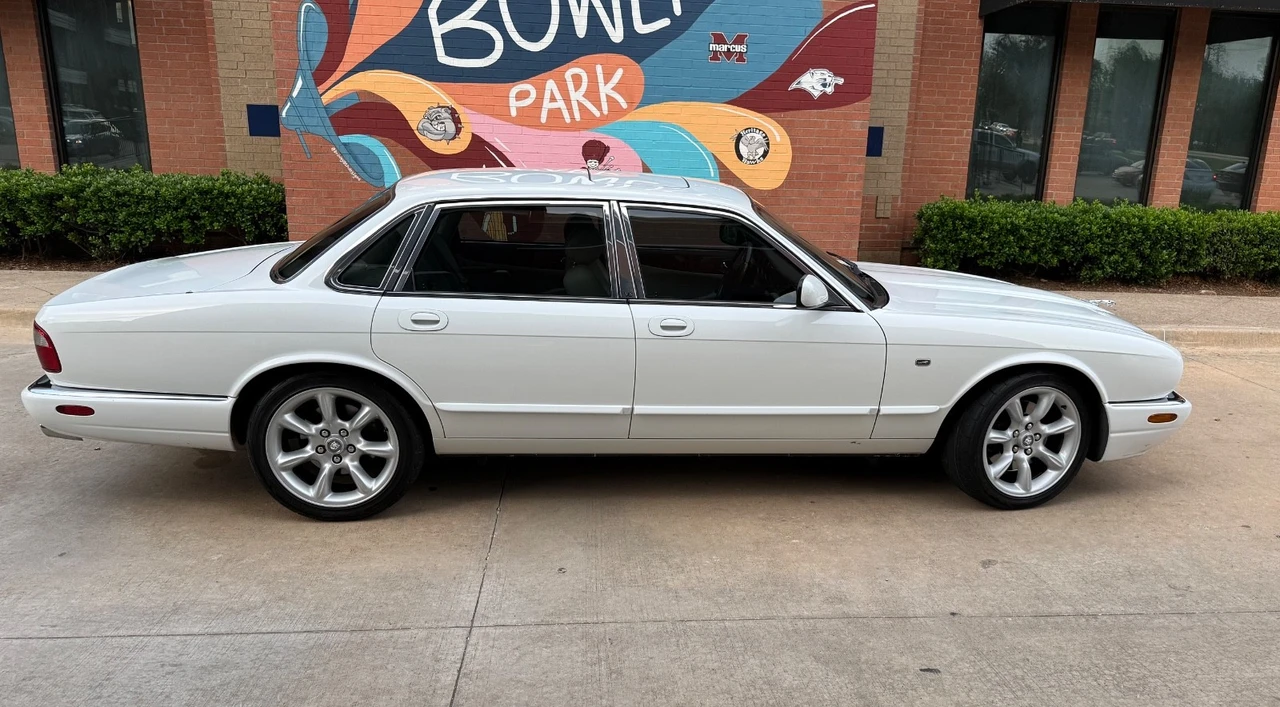 1999 Jaguar - Image 6 of 31